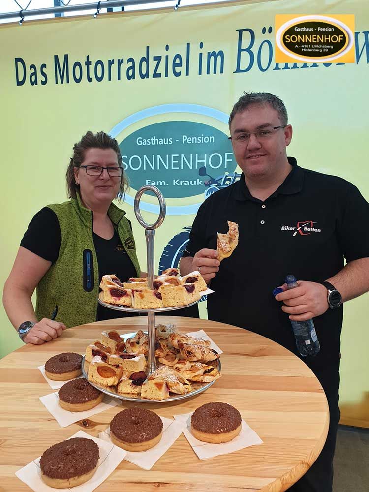 Messe-Stand-Sonnenhof-mit-Biker-Betten