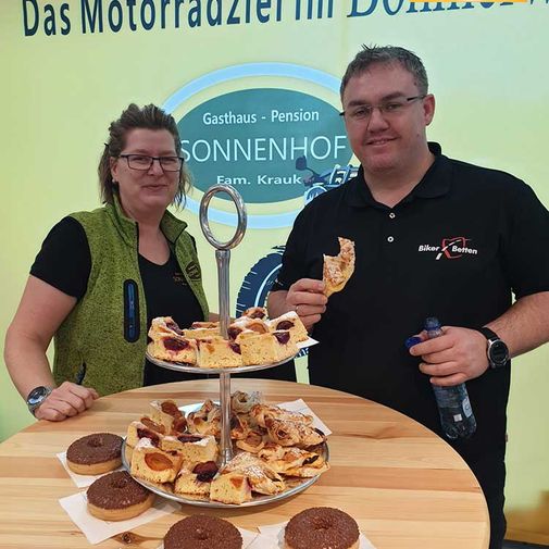 Messe-Stand-Sonnenhof-mit-Biker-Betten