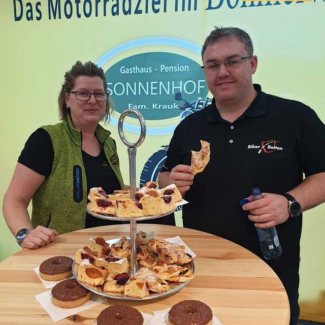 Messe-Stand-Sonnenhof-mit-Biker-Betten