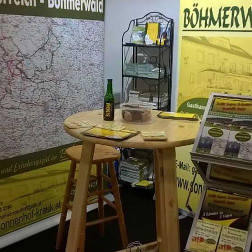 Messe-Stand-Sonnenhof-mit-Biker-Betten